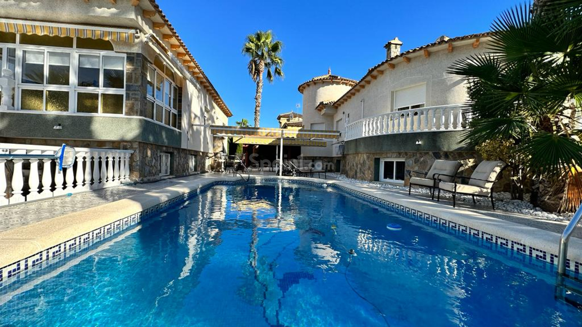 Bruktbolig - Villa -
ORIHUELA - Benferri