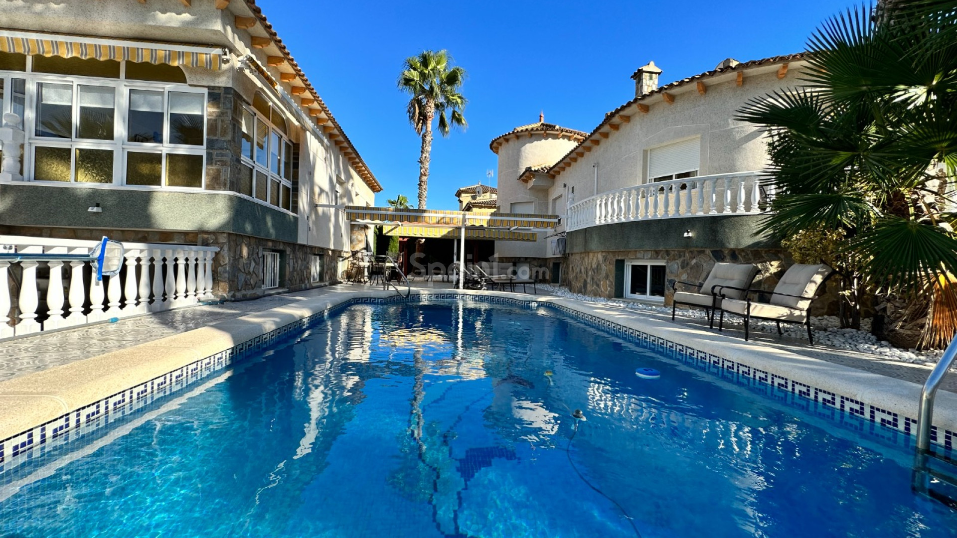 Bruktbolig - Villa -
ORIHUELA - Benferri