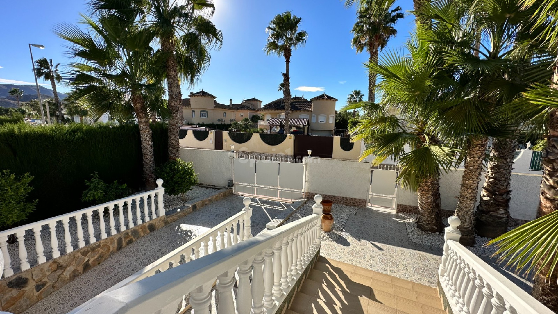 Bruktbolig - Villa -
ORIHUELA - Benferri