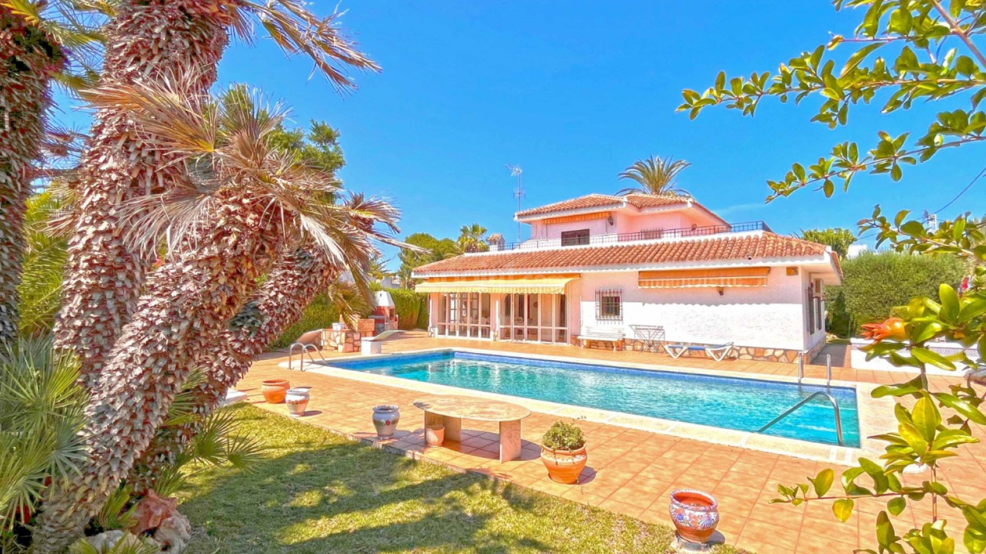 Bruktbolig - Villa -
Orihuela Costa - Cabo Roig