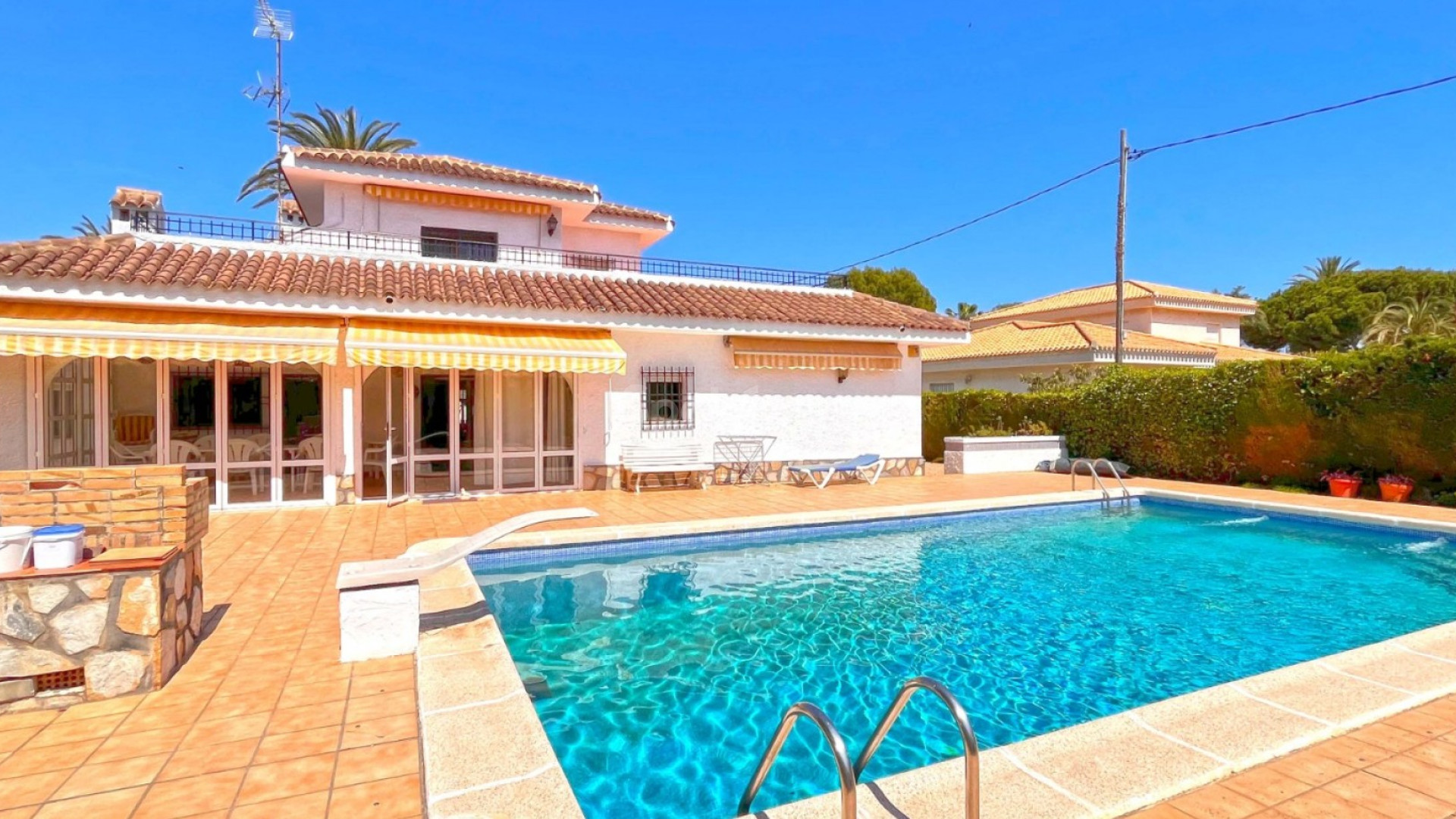 Bruktbolig - Villa -
Orihuela Costa - Cabo Roig