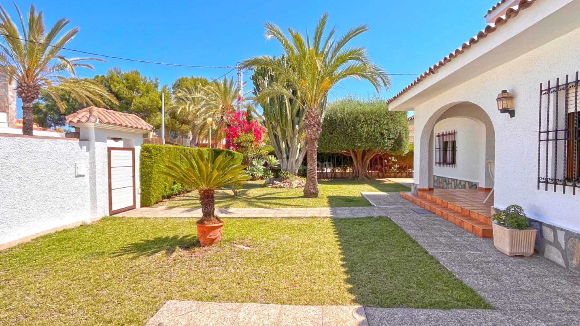 Bruktbolig - Villa -
Orihuela Costa - Cabo Roig
