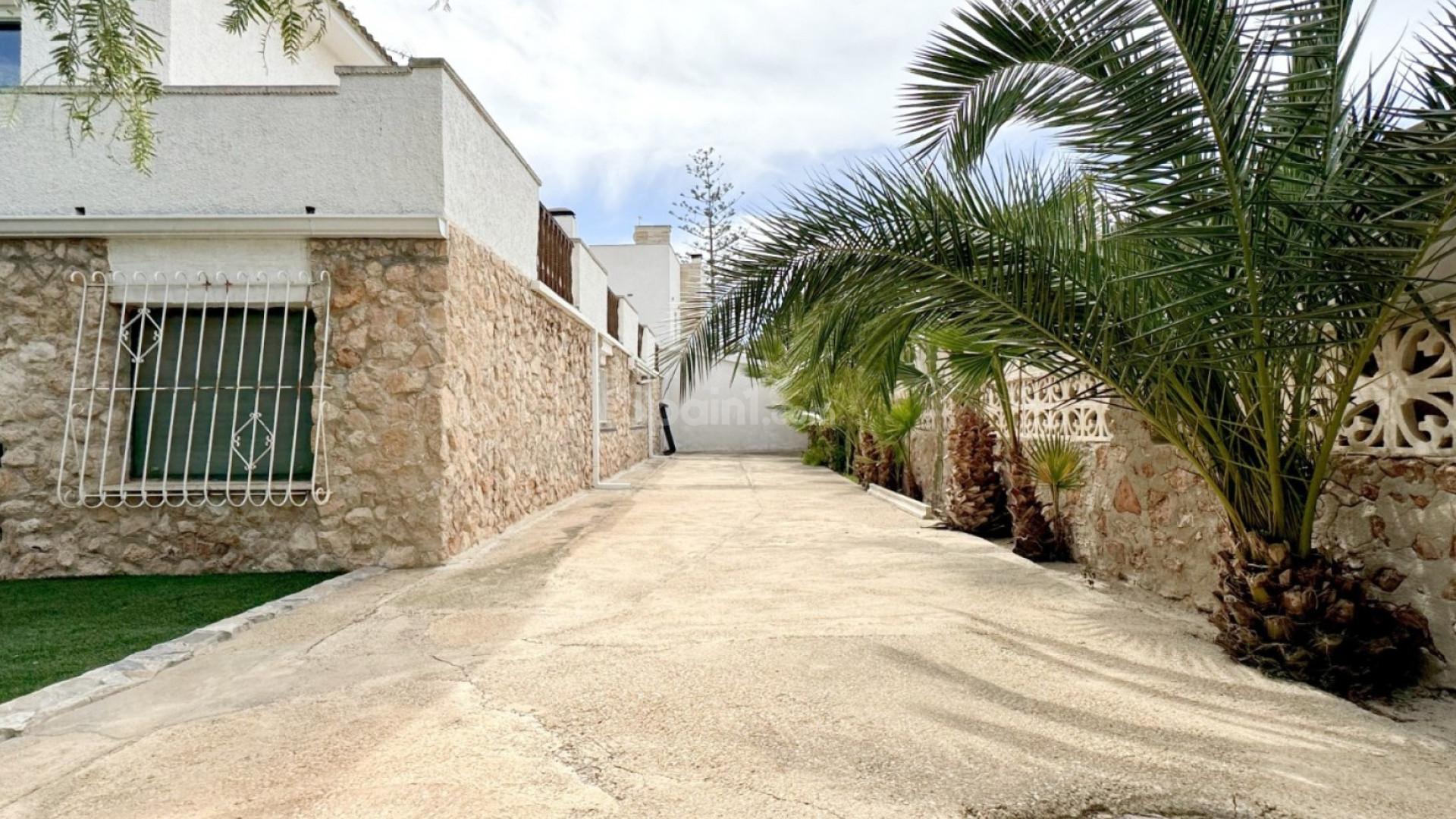 Bruktbolig - Villa -
Orihuela Costa - La Zenia