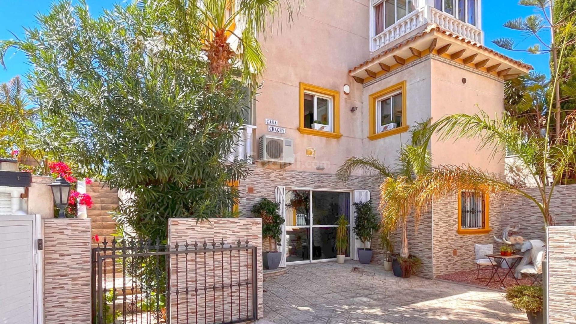 Bruktbolig - Villa -
Orihuela Costa - La Zenia