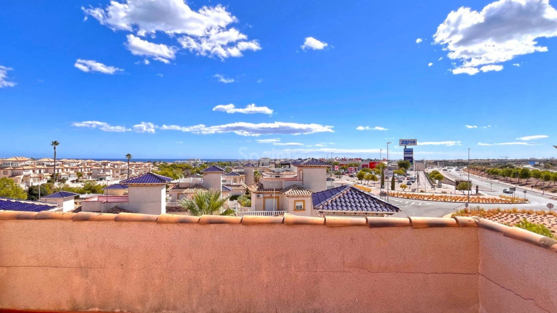 Bruktbolig - Villa -
Orihuela Costa - La Zenia