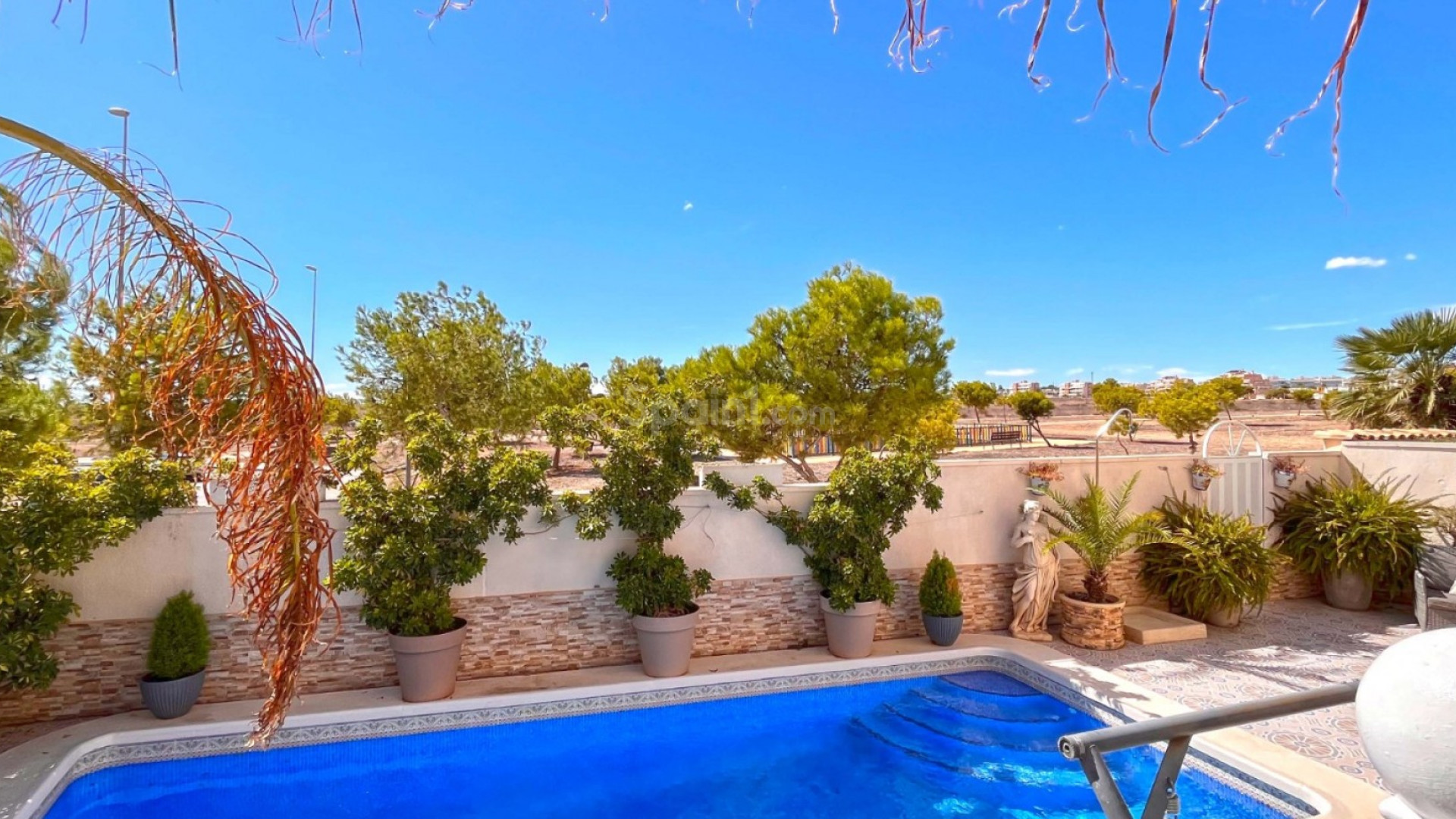 Bruktbolig - Villa -
Orihuela Costa - La Zenia