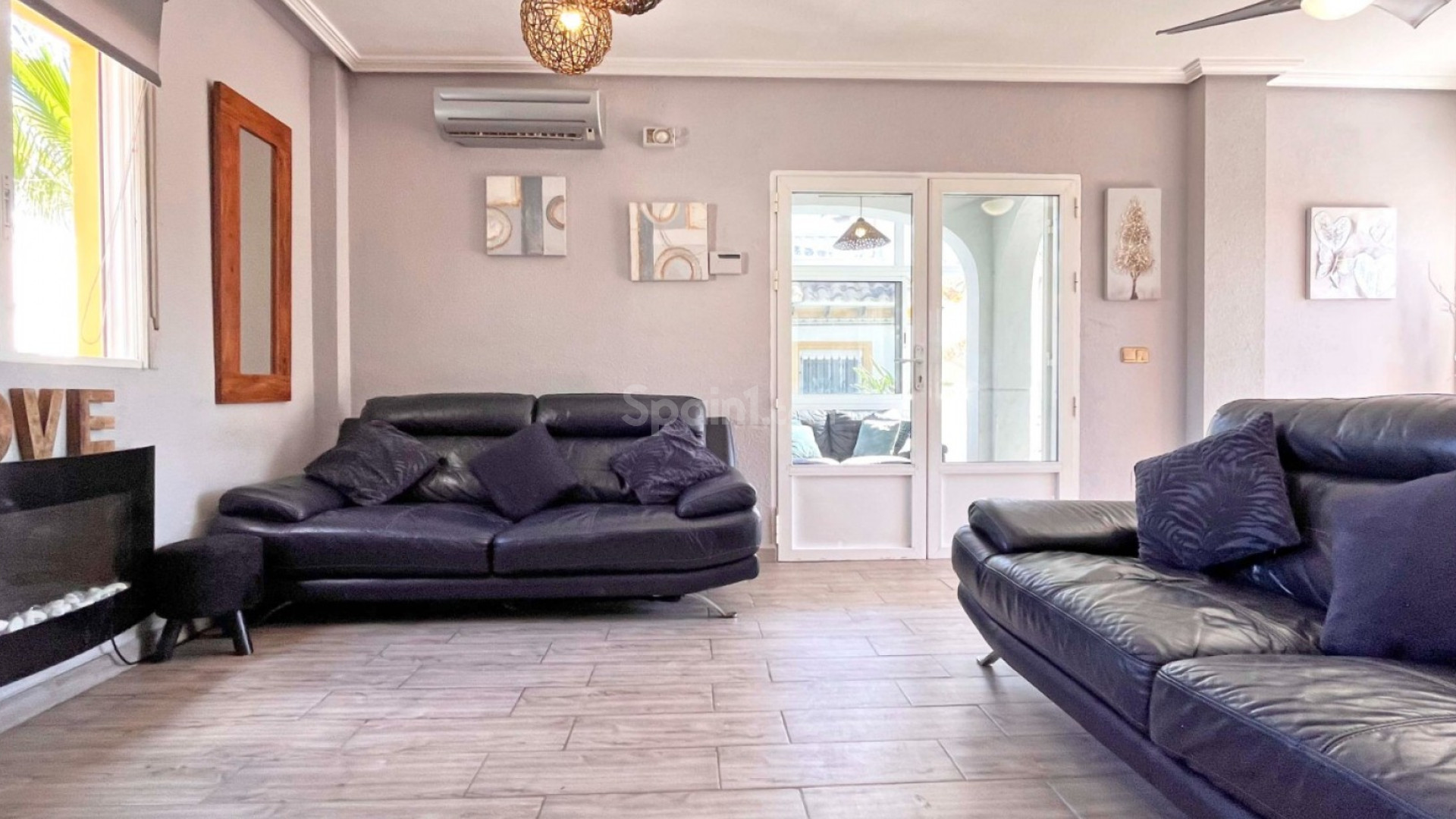Bruktbolig - Villa -
Orihuela Costa - La Zenia