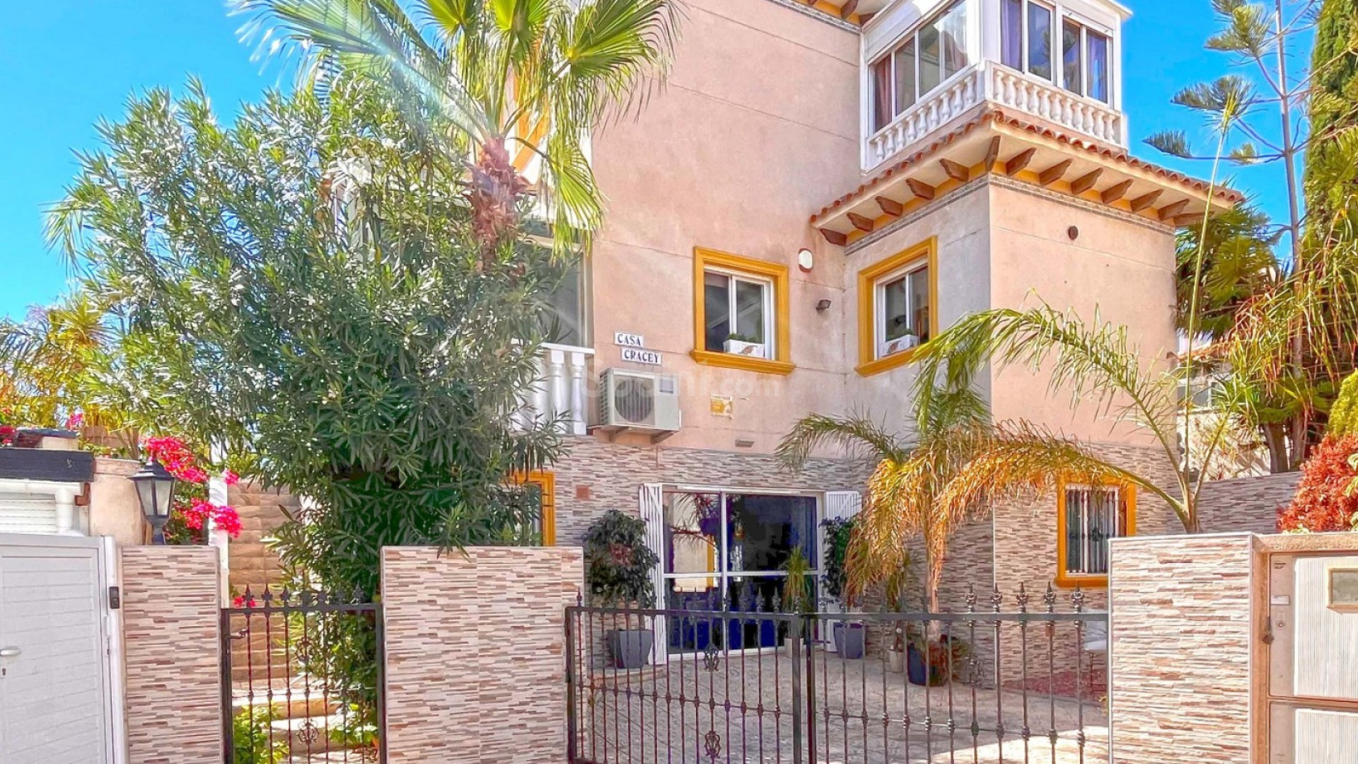 Bruktbolig - Villa -
Orihuela Costa - La Zenia