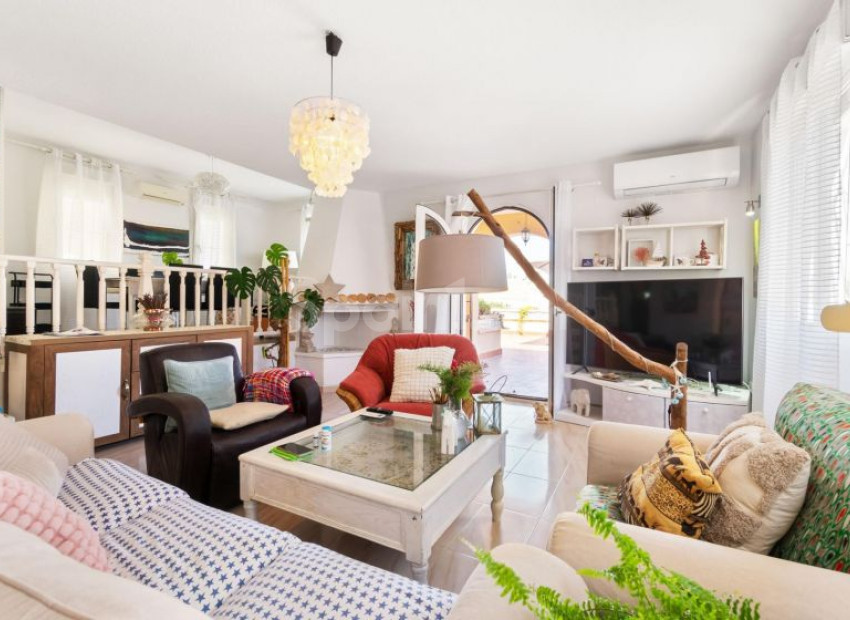 Bruktbolig - Villa -
Orihuela Costa - La Zenia