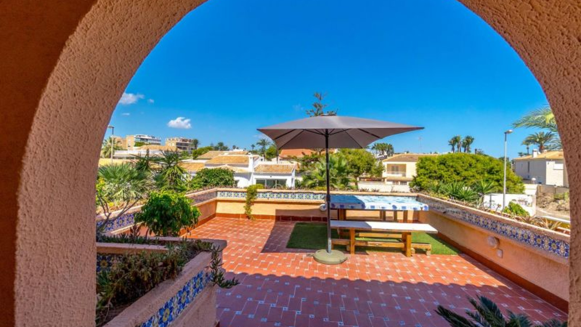 Bruktbolig - Villa -
Orihuela Costa - La Zenia