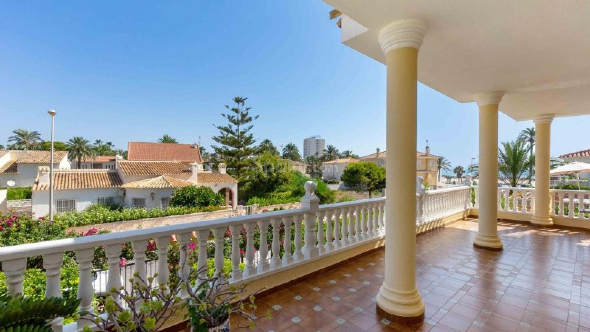 Bruktbolig - Villa -
Orihuela Costa - La Zenia