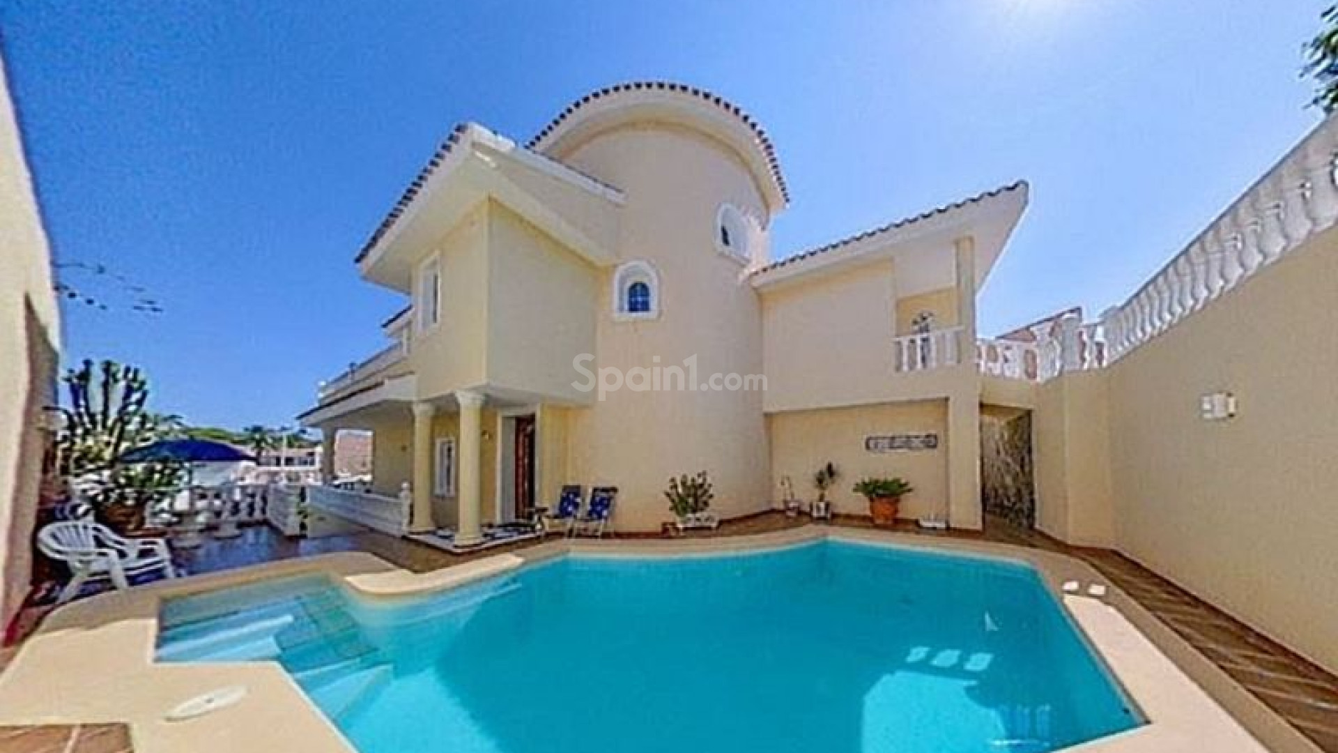 Bruktbolig - Villa -
Orihuela Costa - La Zenia