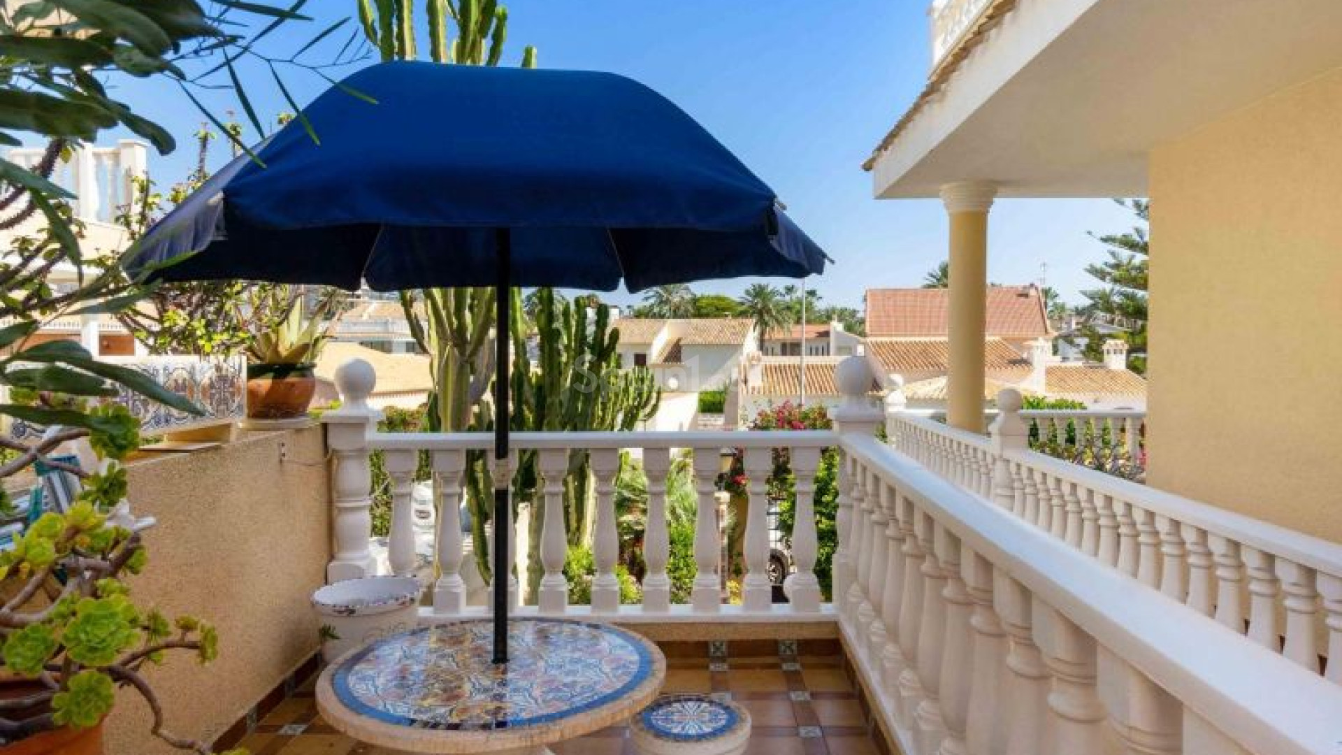 Bruktbolig - Villa -
Orihuela Costa - La Zenia