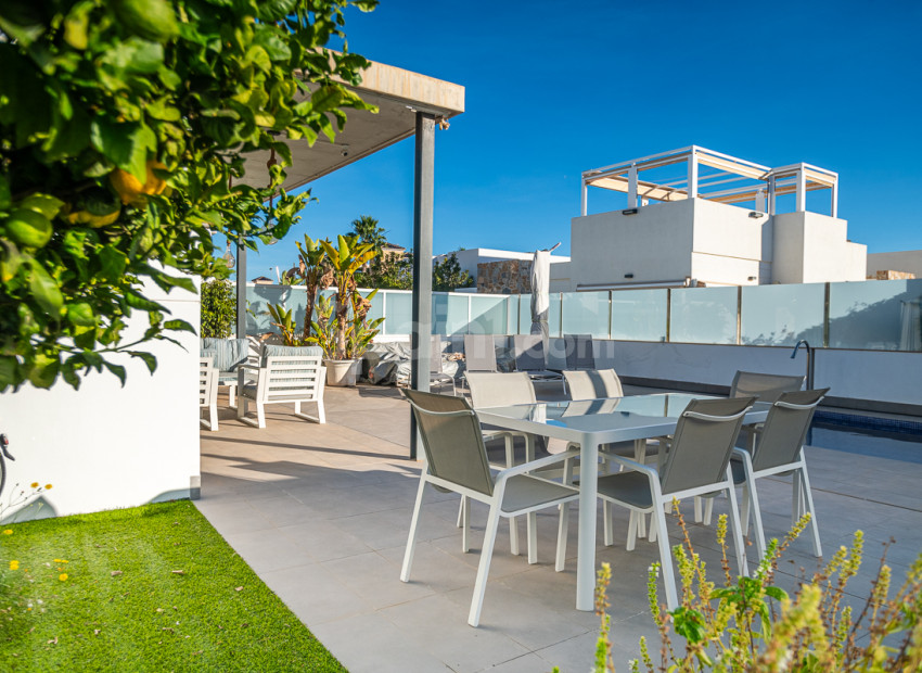 Bruktbolig - Villa -
ORIHUELA COSTA - Lomas de Cabo Roig