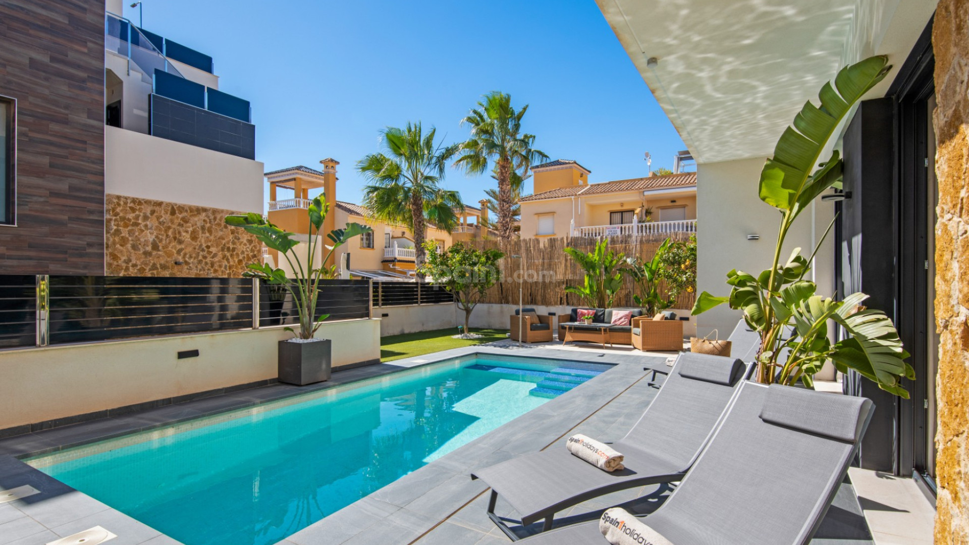 Bruktbolig - Villa -
Orihuela Costa - Lomas de Campoamor