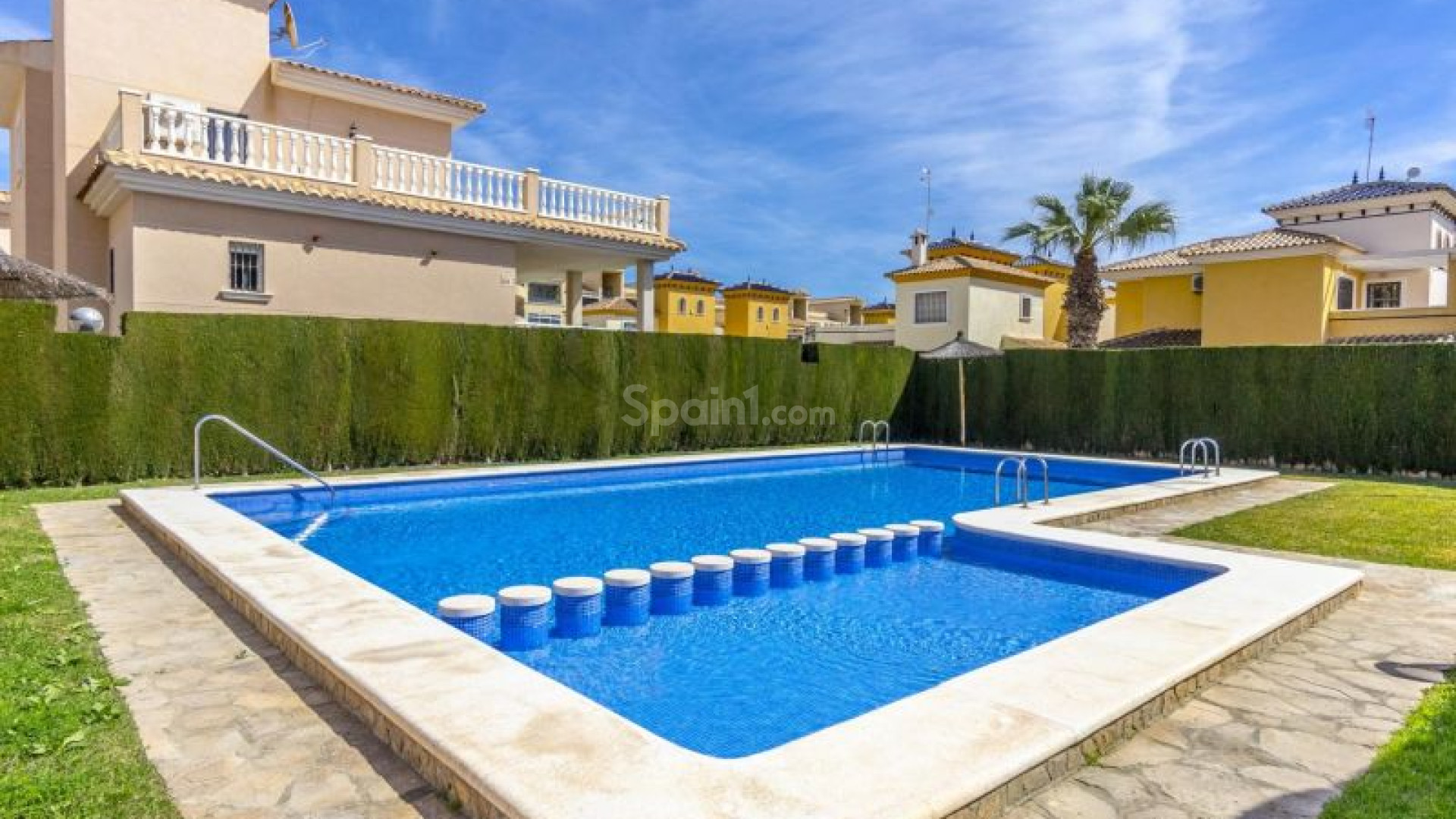 Bruktbolig - Villa -
Orihuela Costa - Los Altos