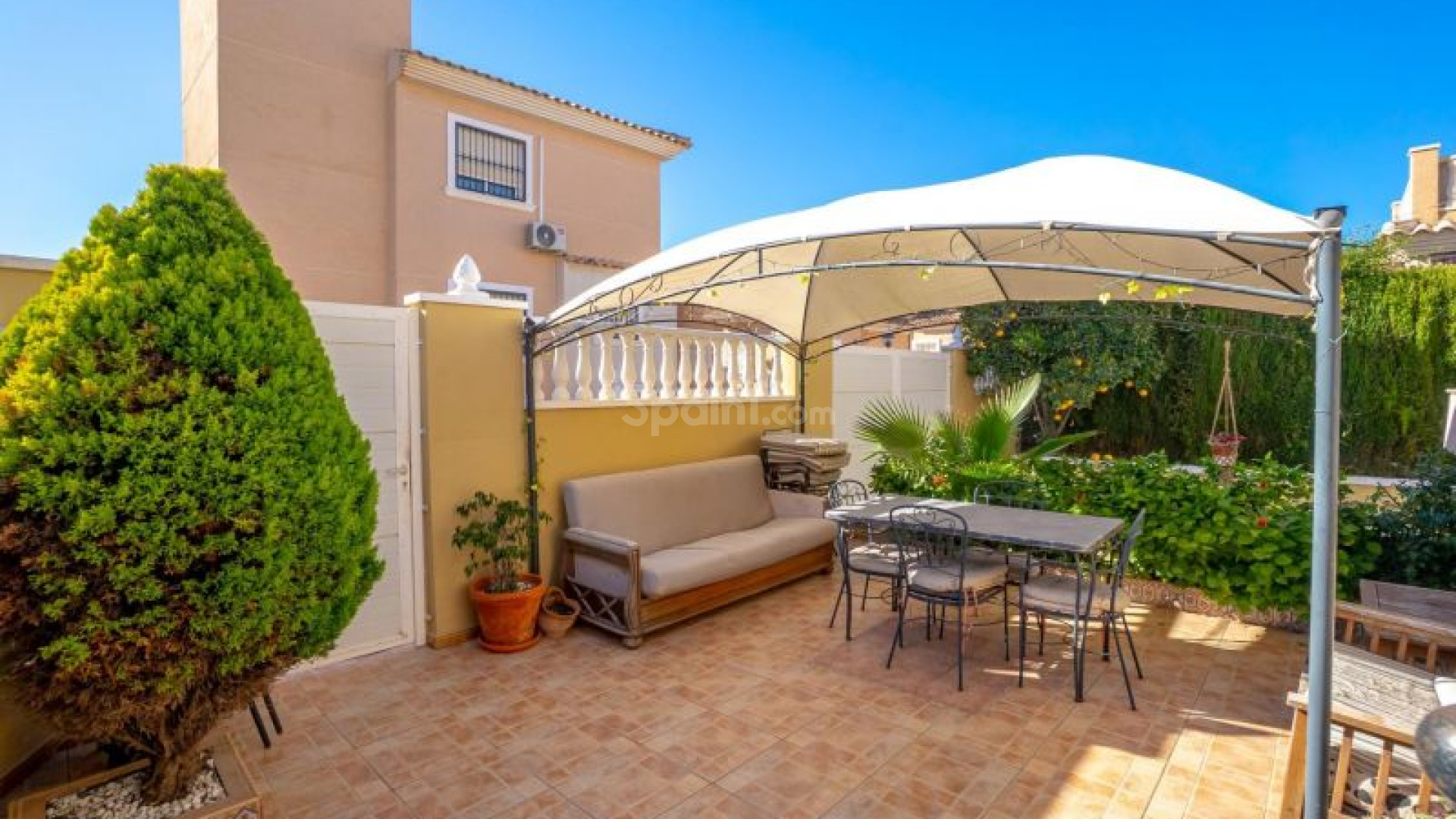 Bruktbolig - Villa -
Orihuela Costa - Los Altos