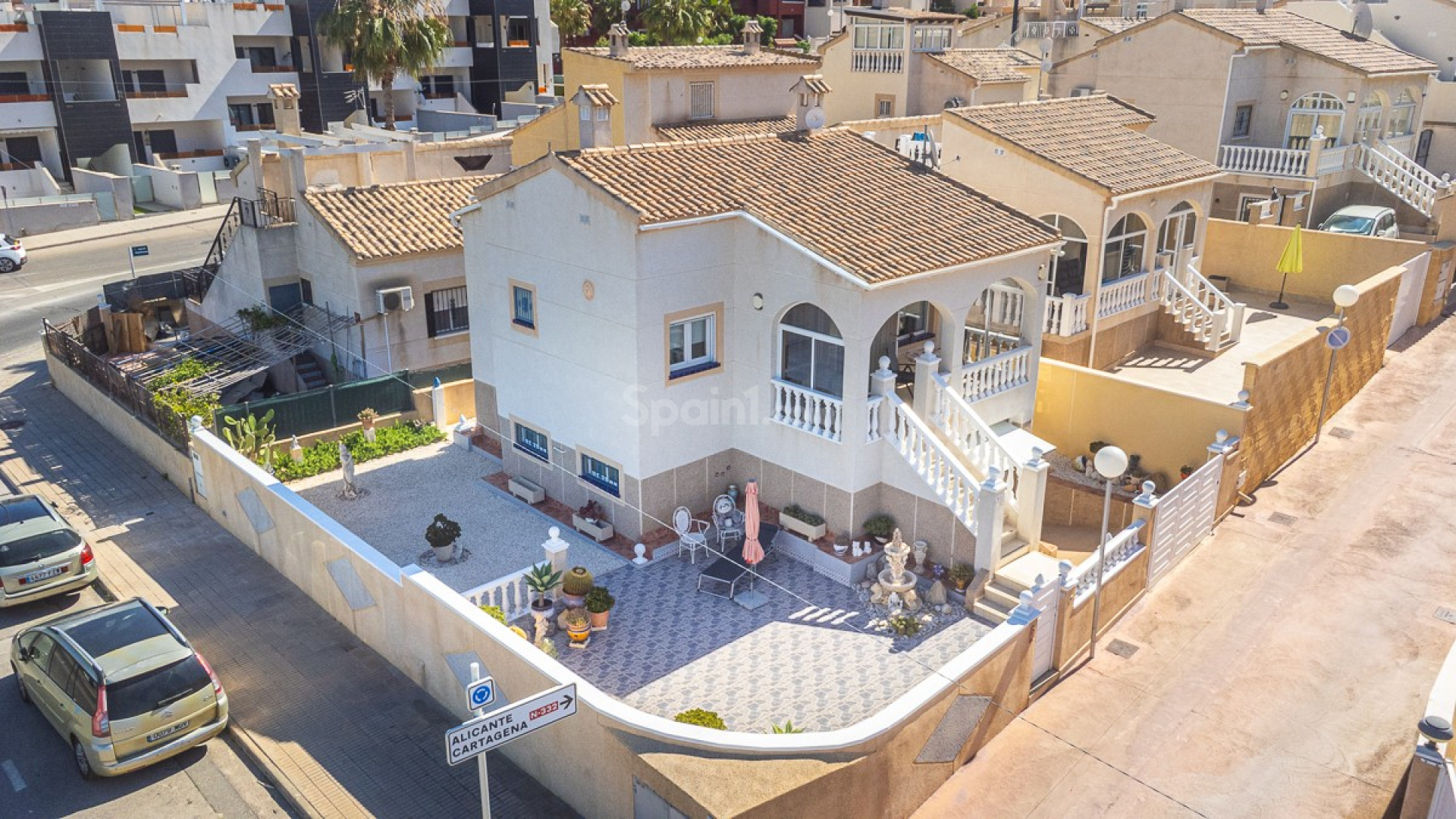 Bruktbolig - Villa -
ORIHUELA COSTA - Los Altos