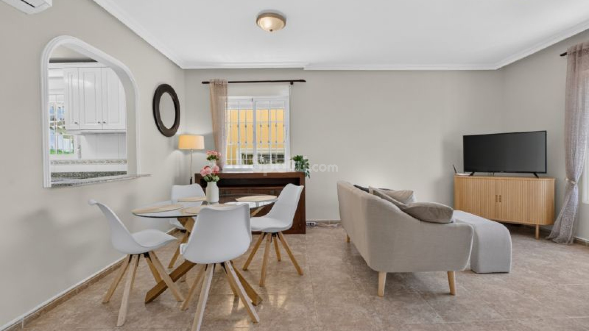 Bruktbolig - Villa -
Orihuela Costa - Los Altos