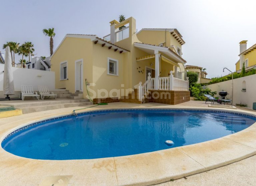 Bruktbolig - Villa -
Orihuela Costa - Los Dolses