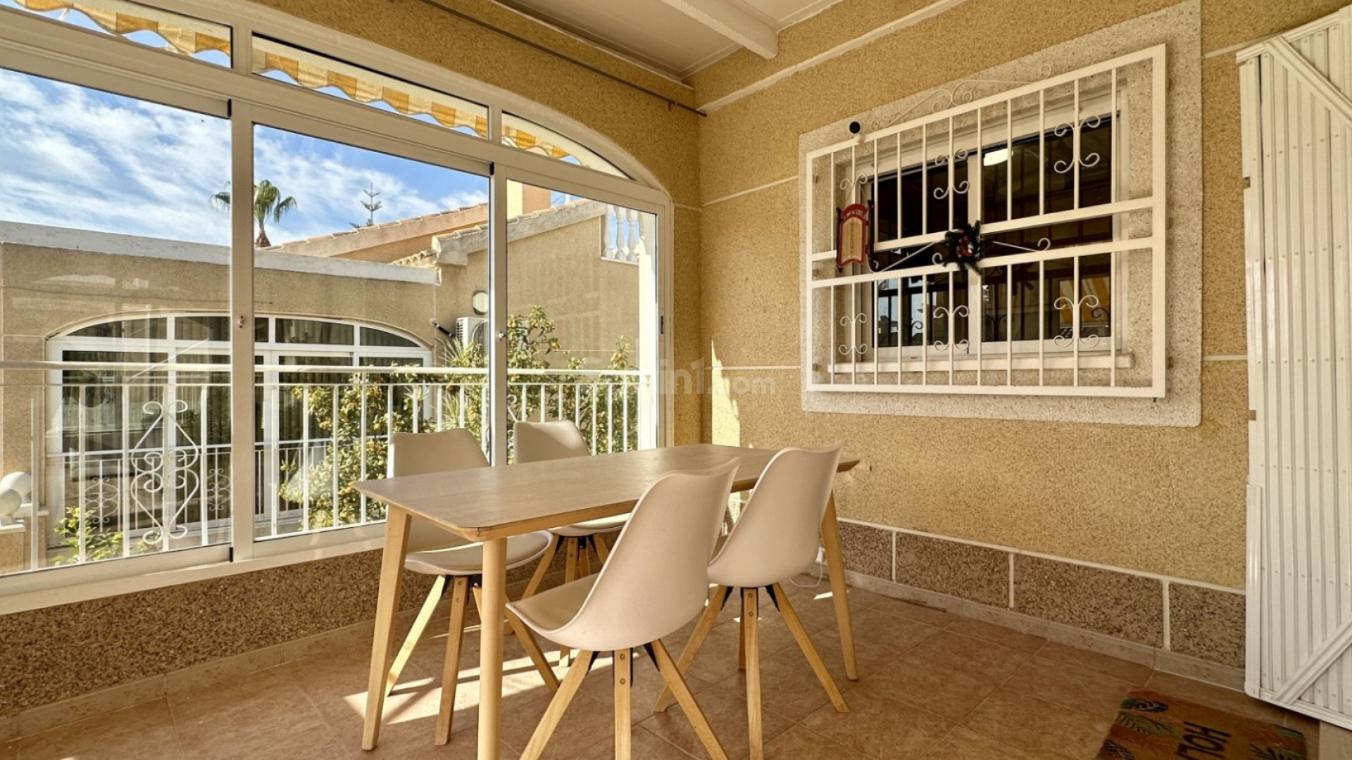 Bruktbolig - Villa -
Orihuela Costa - Los Dolses