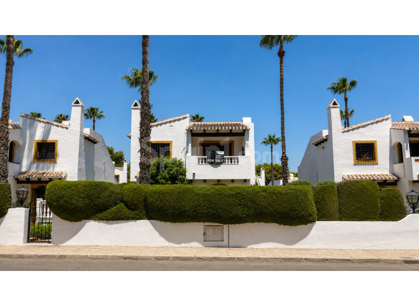 Bruktbolig - Villa -
Orihuela Costa - Los Dolses