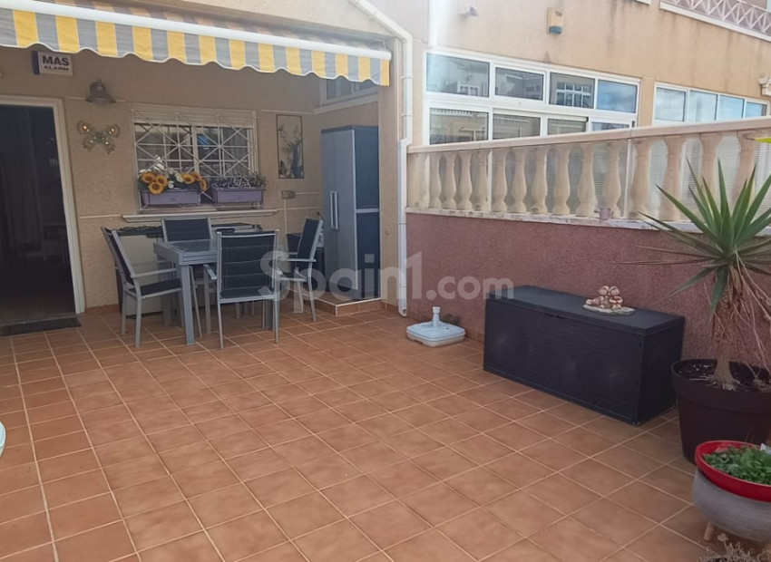 Bruktbolig - Villa -
ORIHUELA COSTA - Orihuela Costa