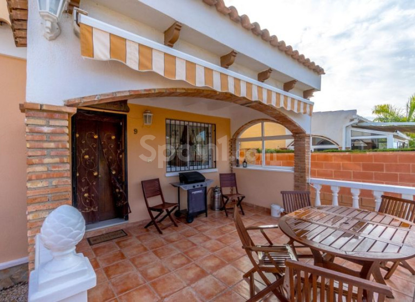 Bruktbolig - Villa -
Orihuela Costa - Playa Flamenca