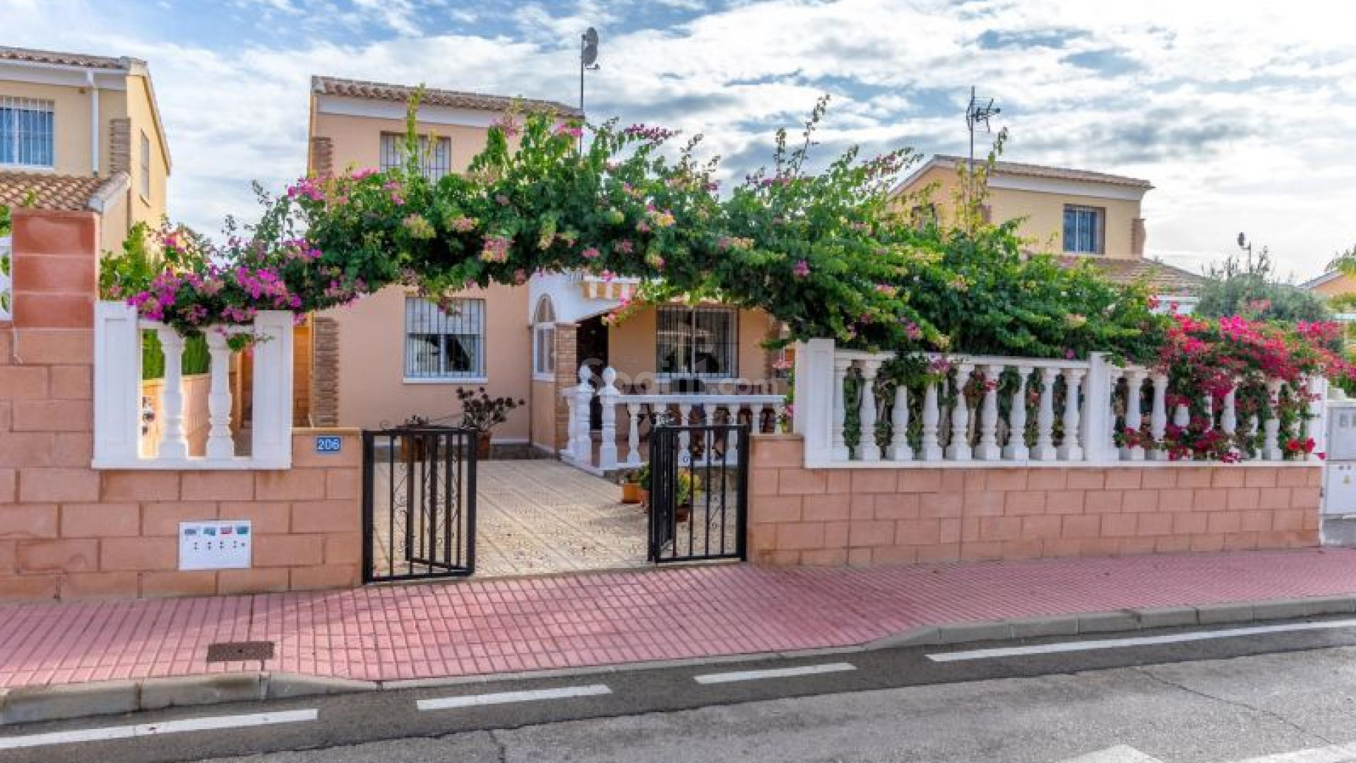 Bruktbolig - Villa -
Orihuela Costa - Playa Flamenca