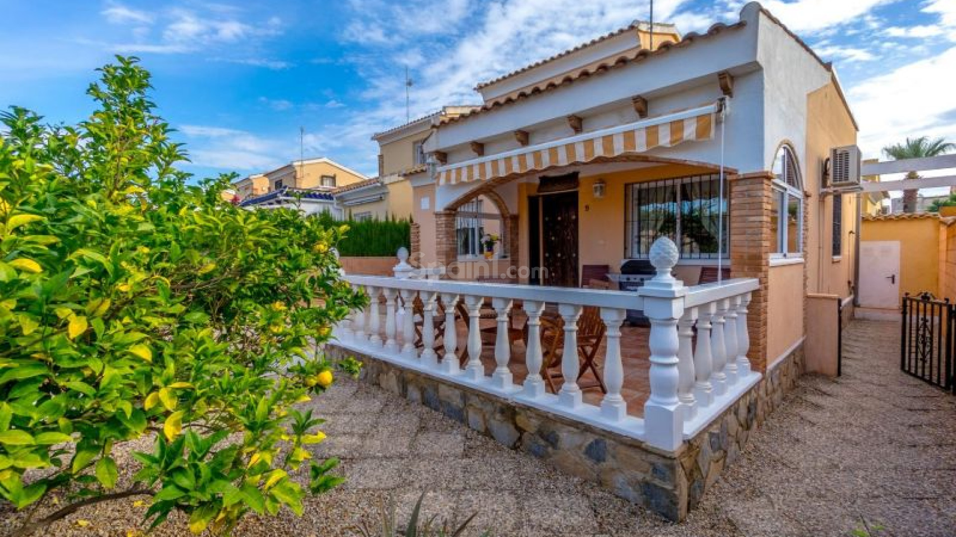 Bruktbolig - Villa -
Orihuela Costa - Playa Flamenca