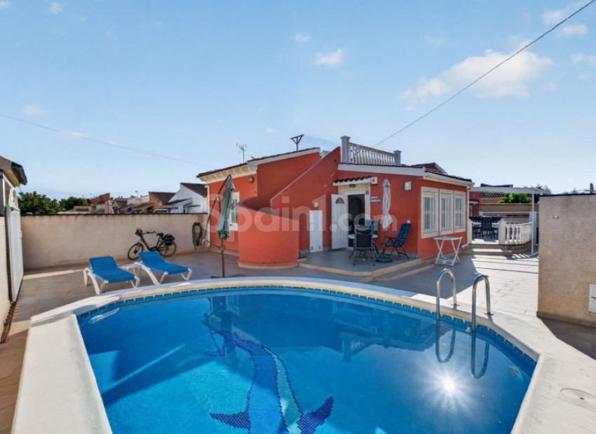 Bruktbolig - Villa -
Orihuela Costa - Punta Prima