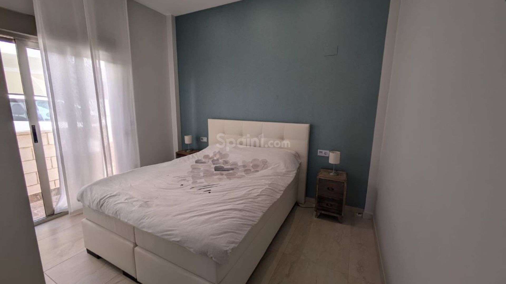 Bruktbolig - Villa -
Orihuela Costa - Villamartin