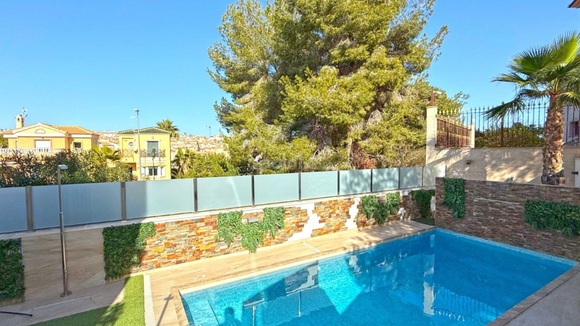 Bruktbolig - Villa -
Orihuela Costa - Villamartín