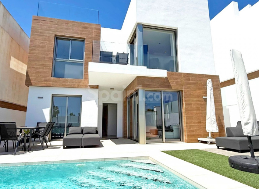 Bruktbolig - Villa -
Orihuela Costa - Villamartín