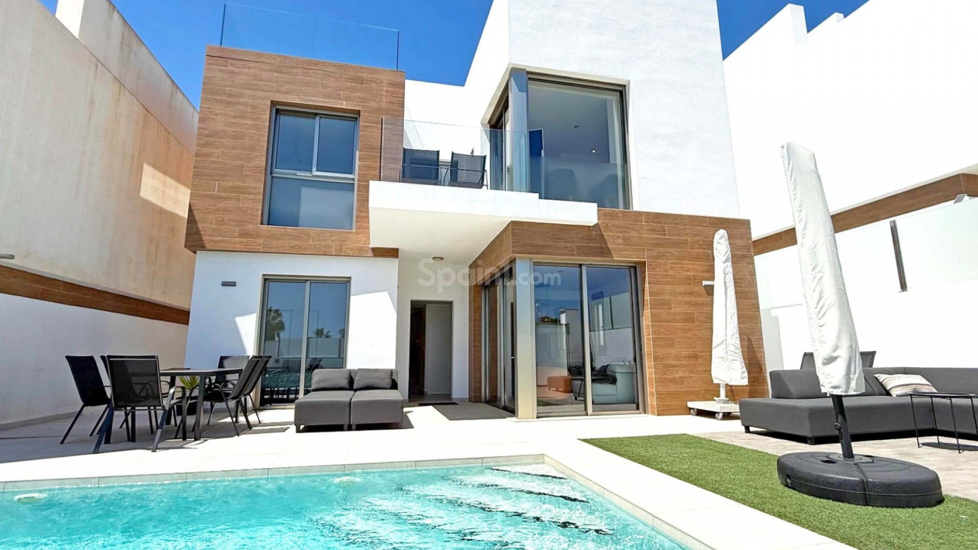 Bruktbolig - Villa -
Orihuela Costa - Villamartín