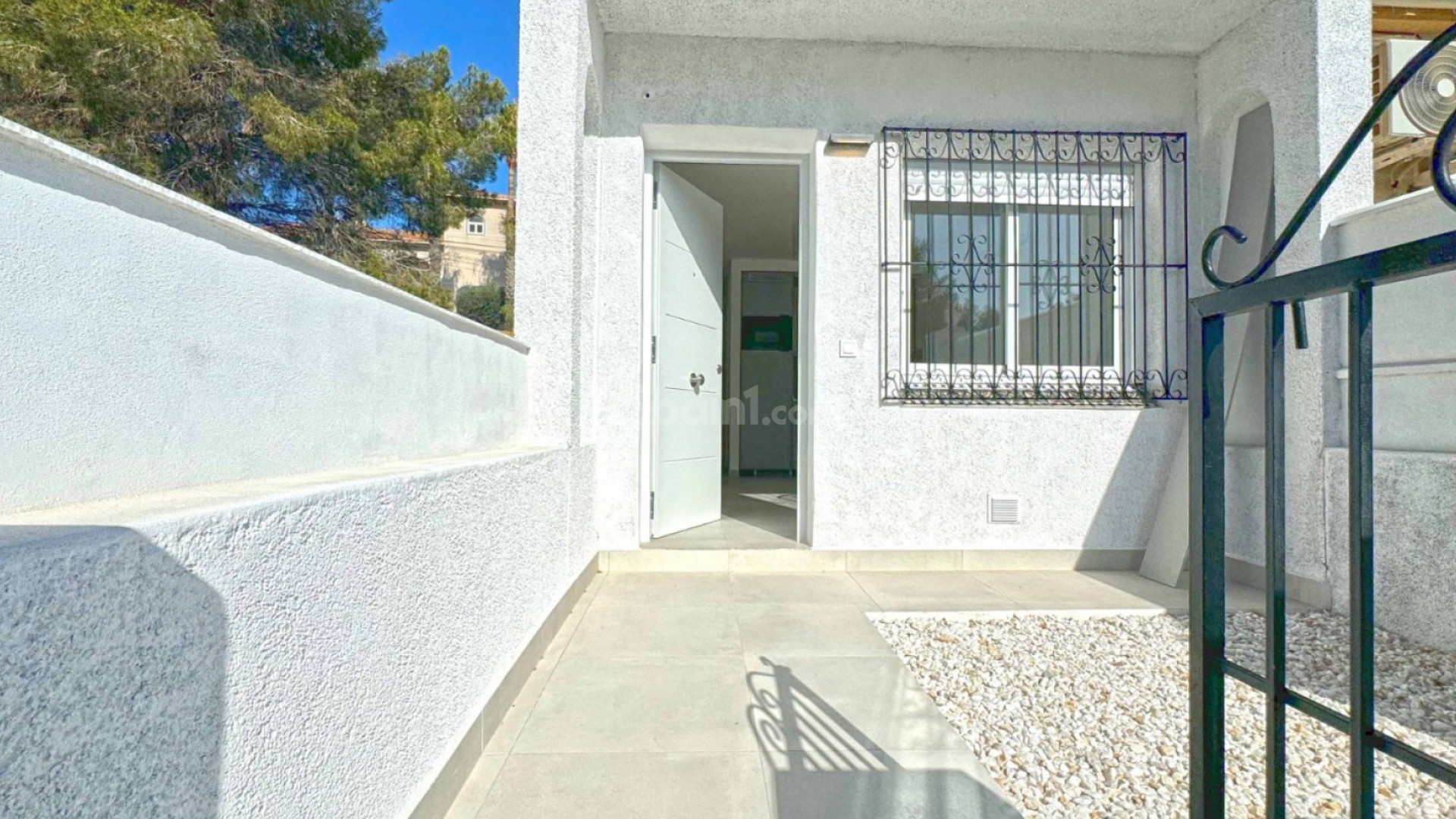 Bruktbolig - Villa -
Orihuela Costa - Villamartin