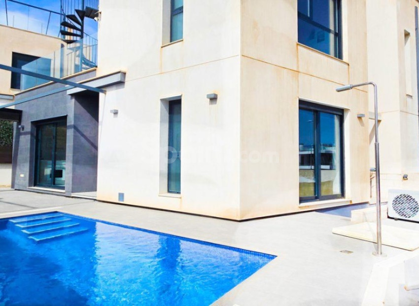 Bruktbolig - Villa -
Orihuela Costa - Villamartin