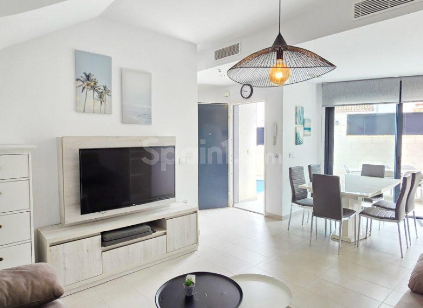 Bruktbolig - Villa -
Orihuela Costa - Villamartin