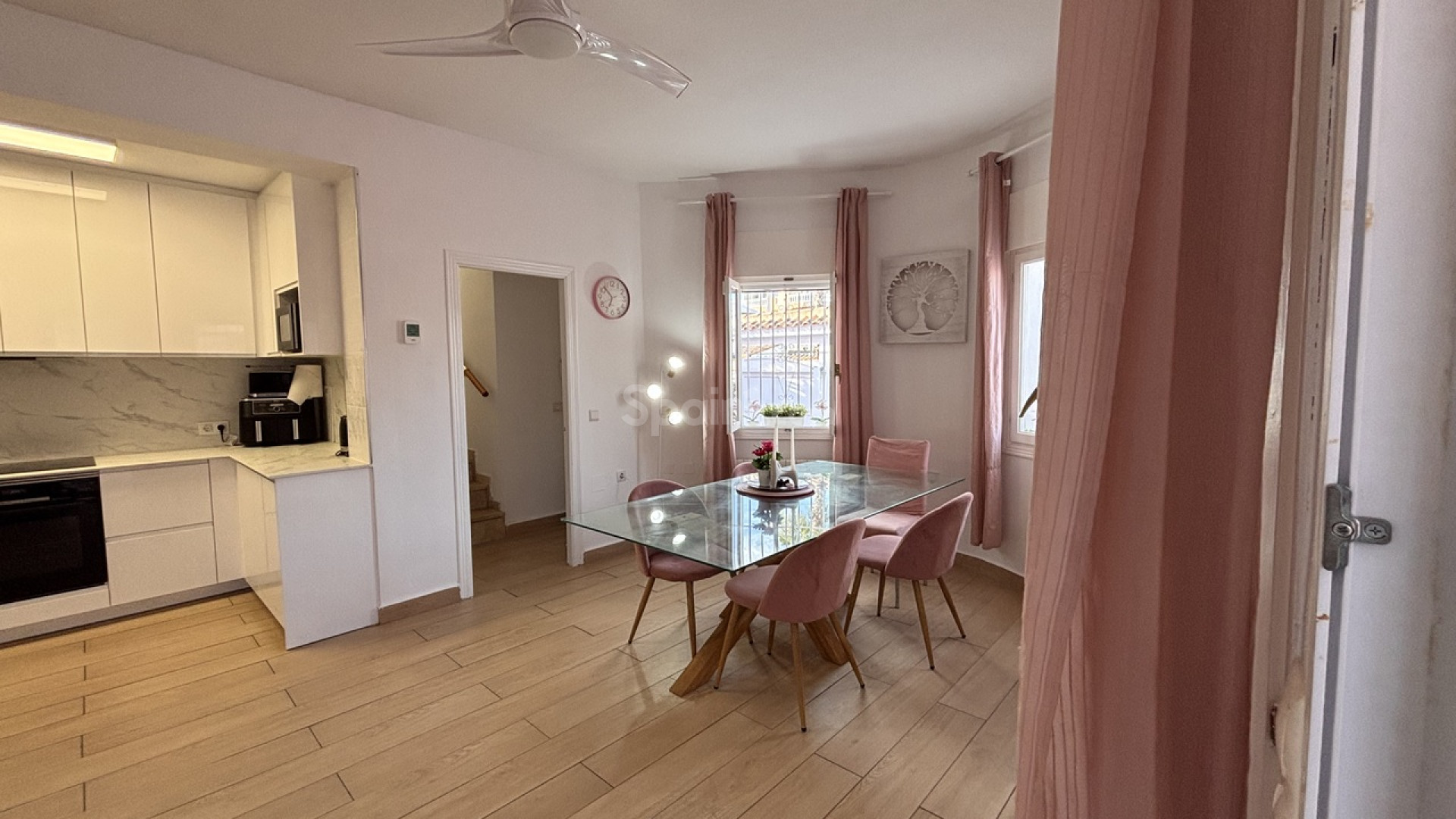 Bruktbolig - Villa -
Playa Flamenca