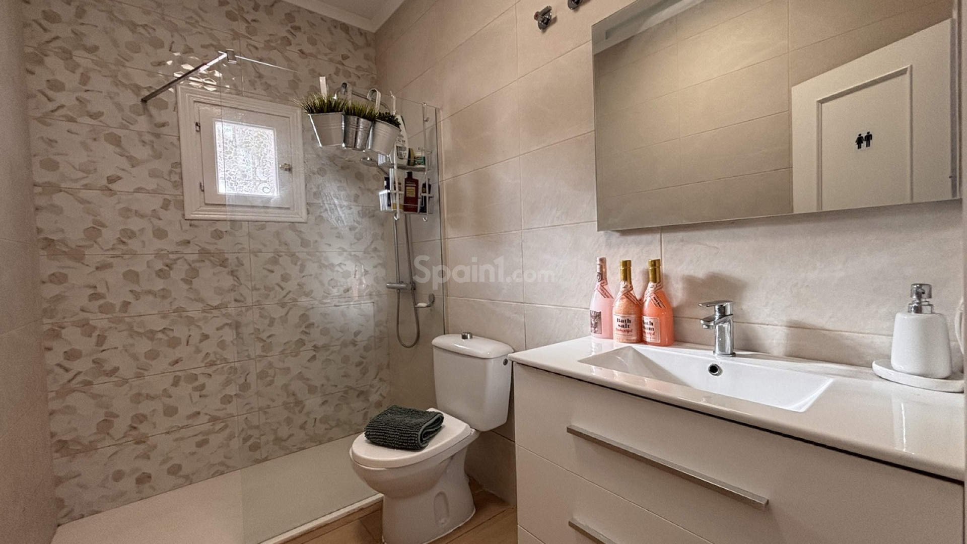 Bruktbolig - Villa -
Playa Flamenca