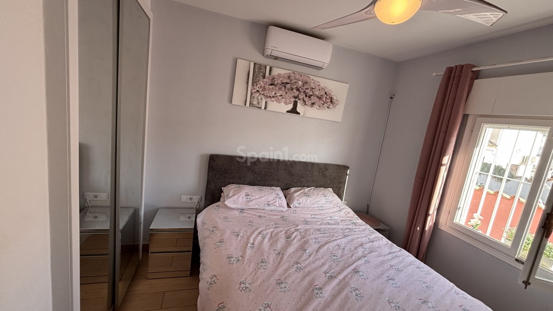 Bruktbolig - Villa -
Playa Flamenca