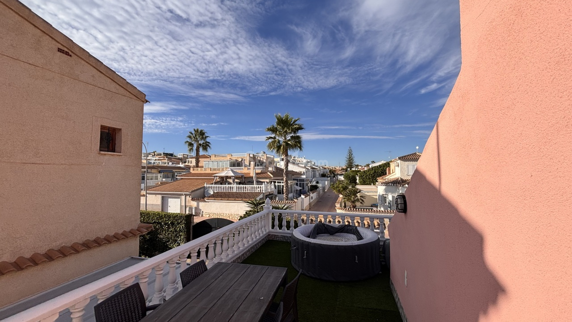 Bruktbolig - Villa -
Playa Flamenca