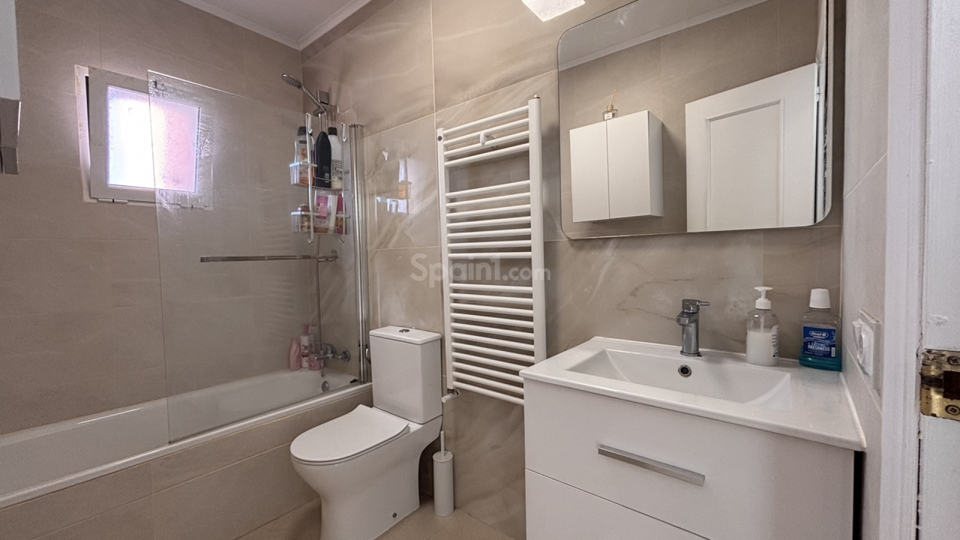 Bruktbolig - Villa -
Playa Flamenca