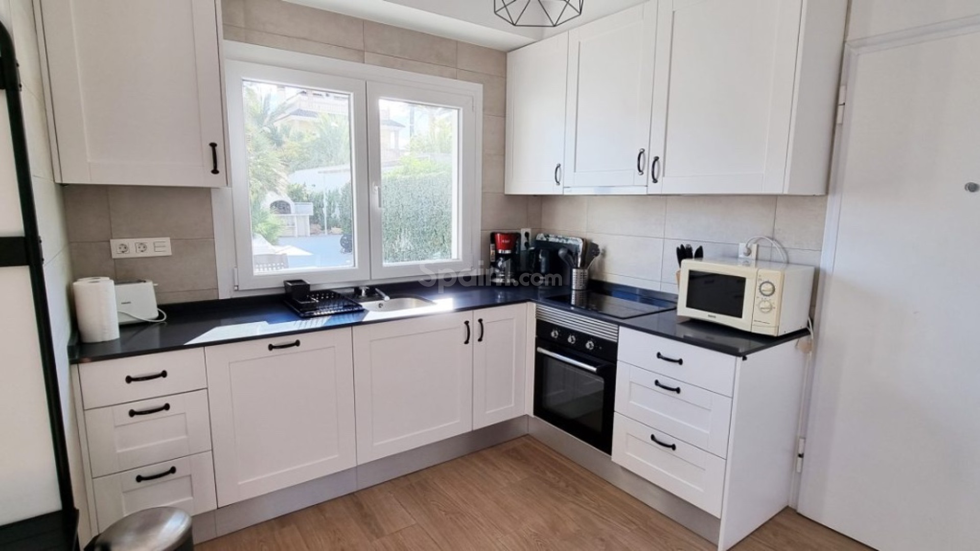 Bruktbolig - Villa -
Playa Flamenca