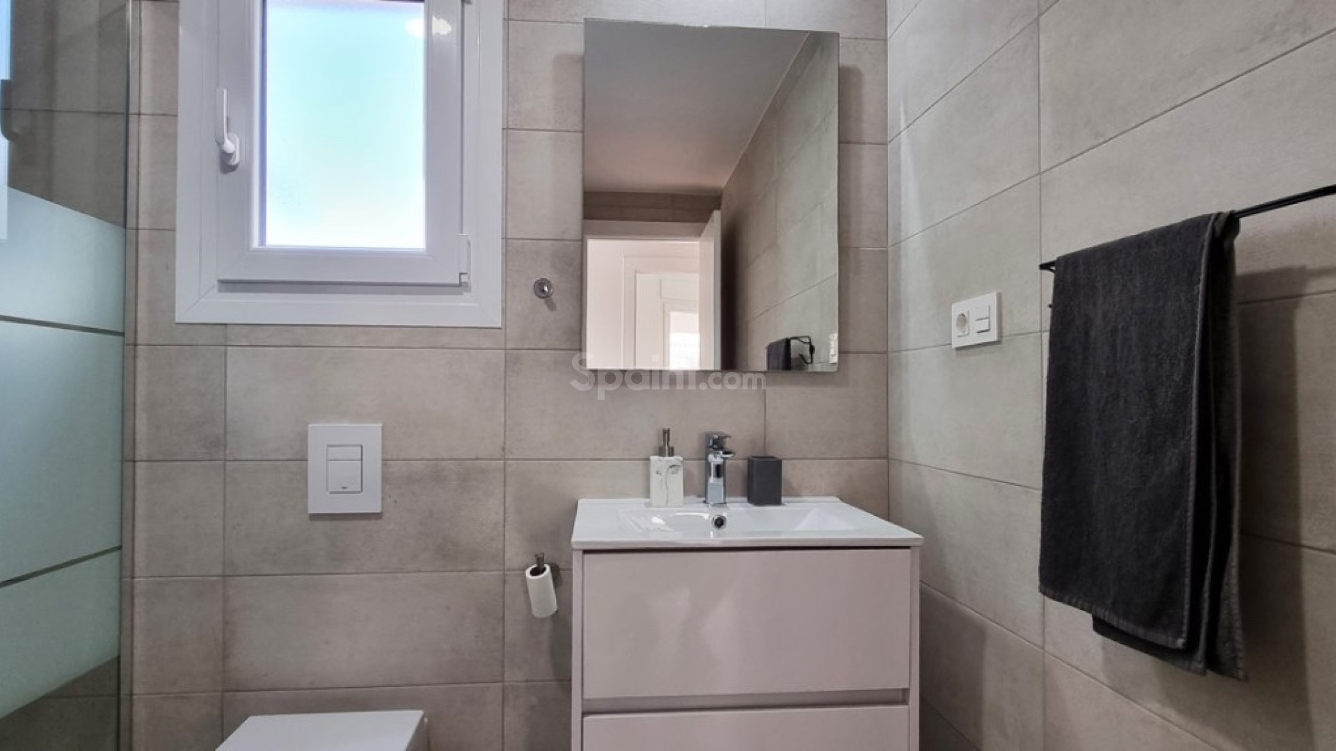 Bruktbolig - Villa -
Playa Flamenca