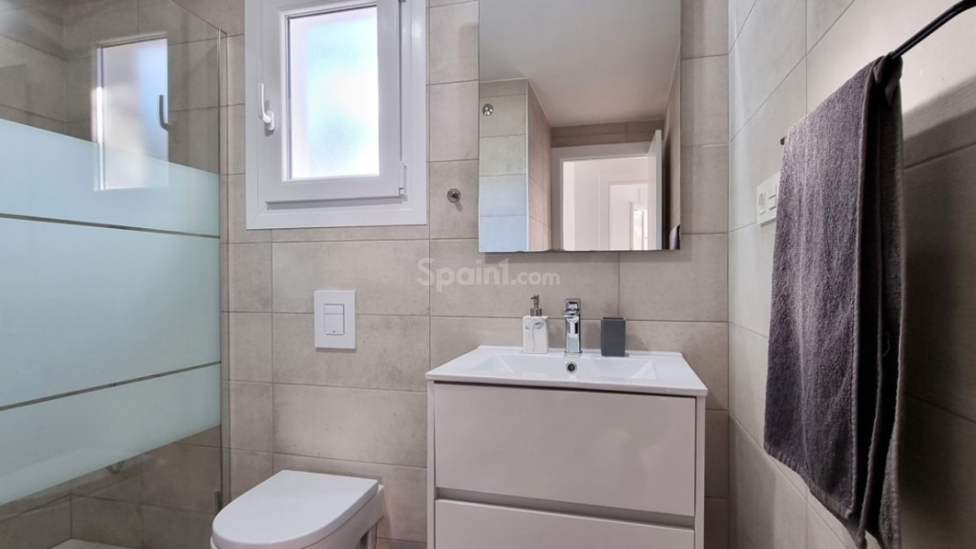 Bruktbolig - Villa -
Playa Flamenca