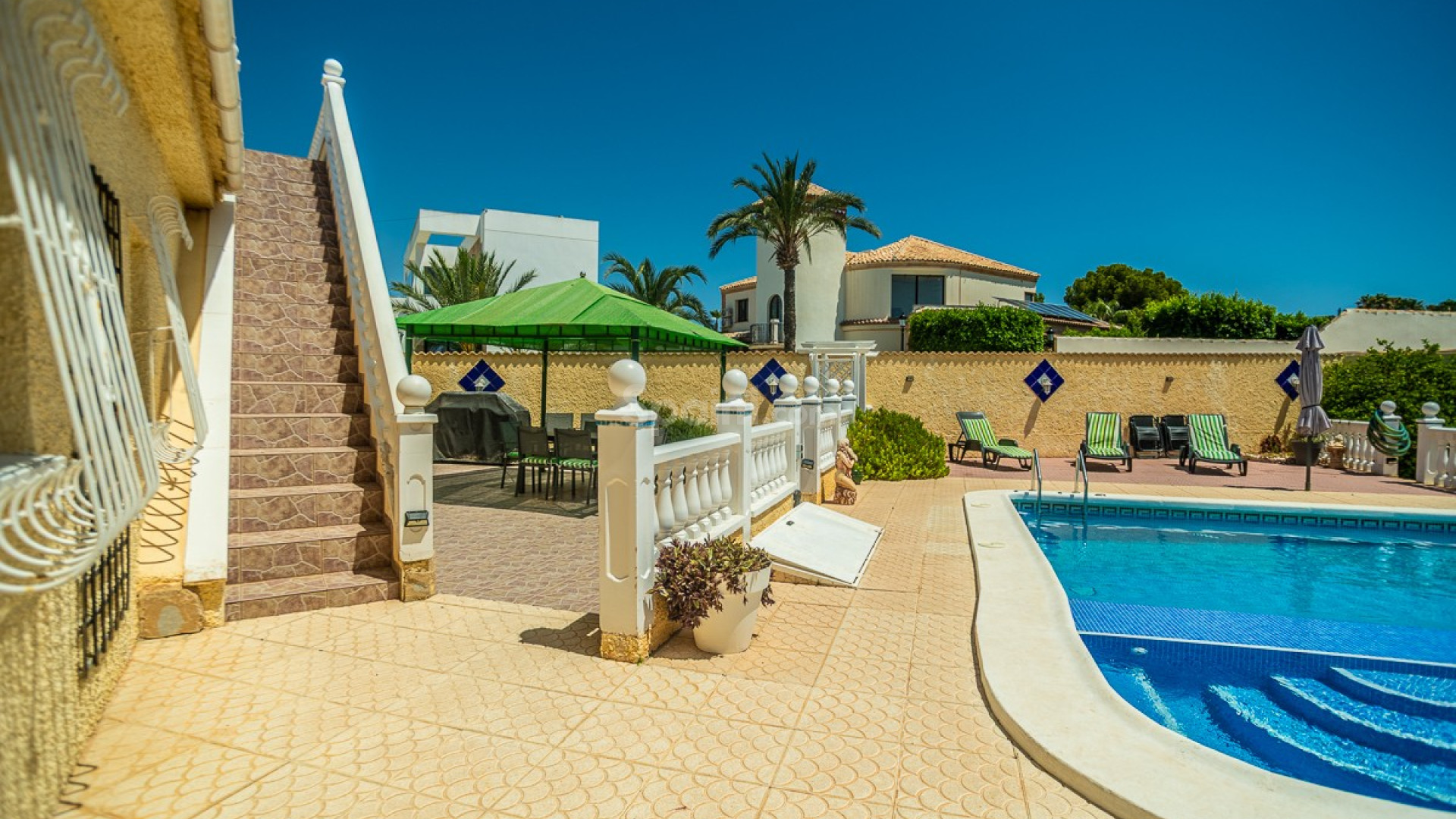 Bruktbolig - Villa -
TORREVIEJA - La Siesta