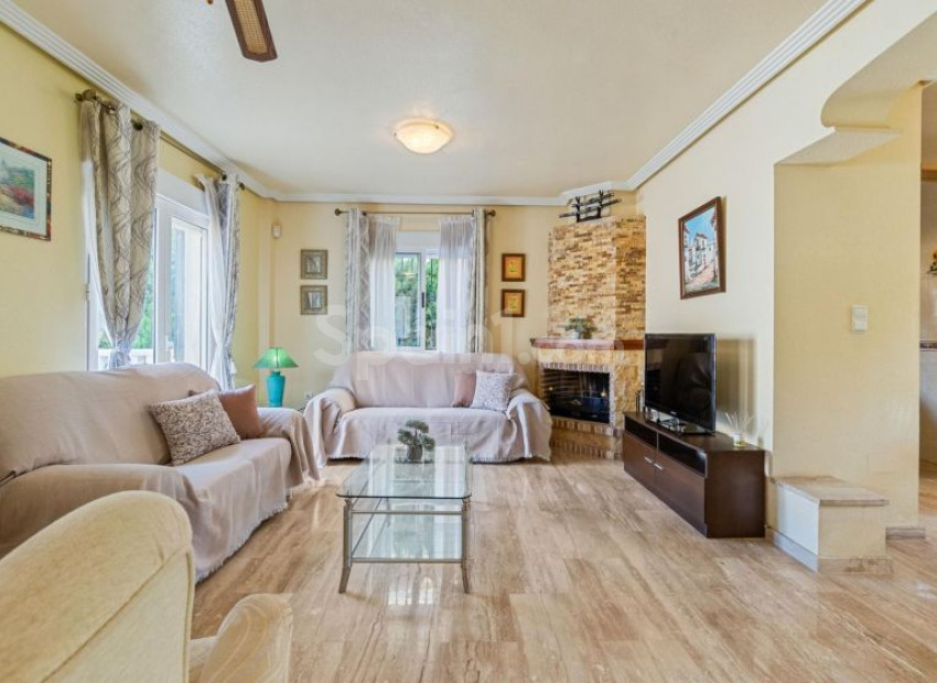 Bruktbolig - Villa -
Torrevieja - Los Altos