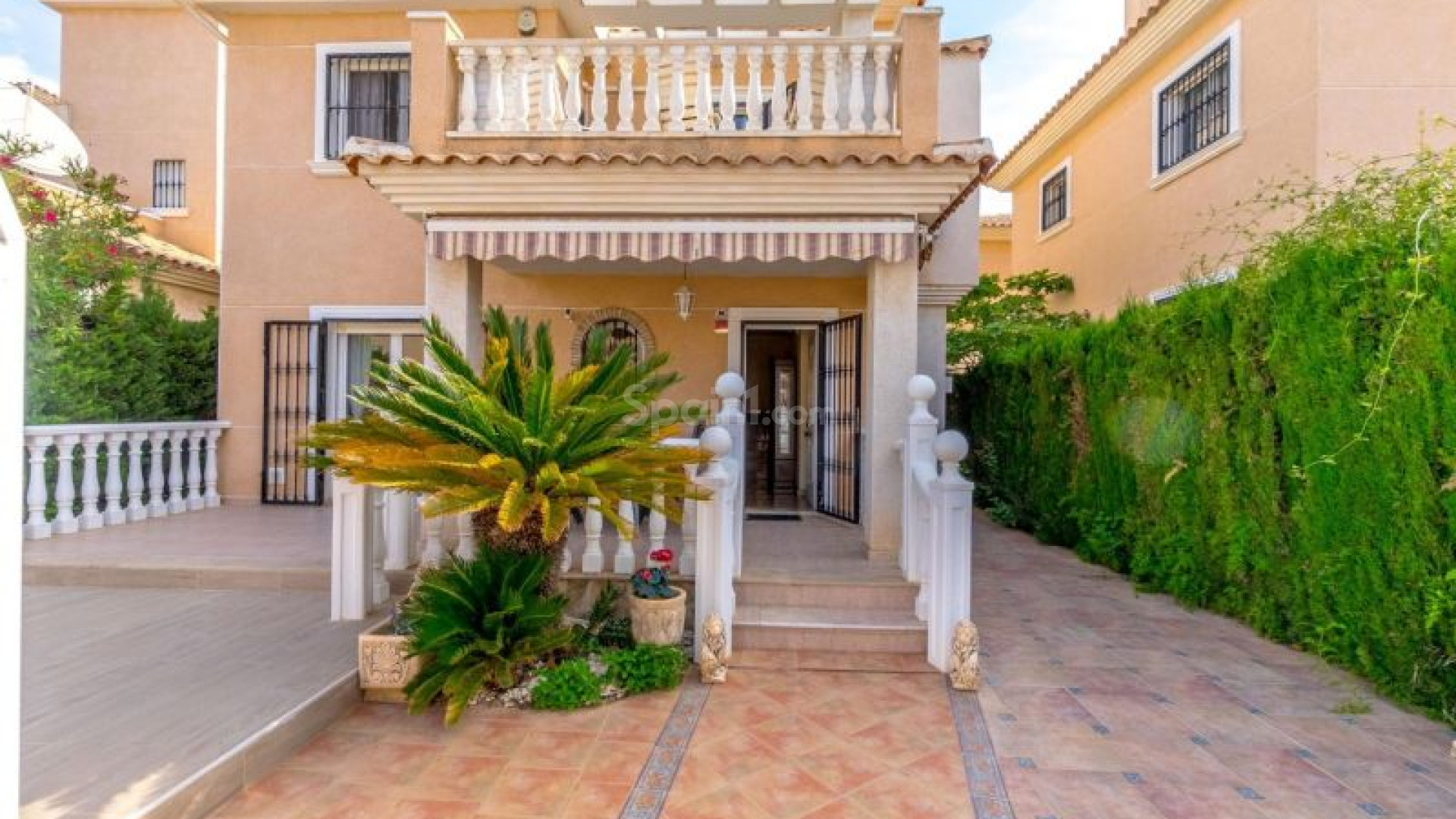 Bruktbolig - Villa -
Torrevieja - Los Altos