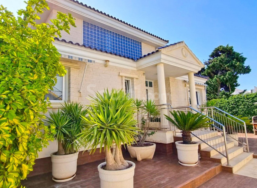 Bruktbolig - Villa -
Torrevieja - Torrelamata - La Mata